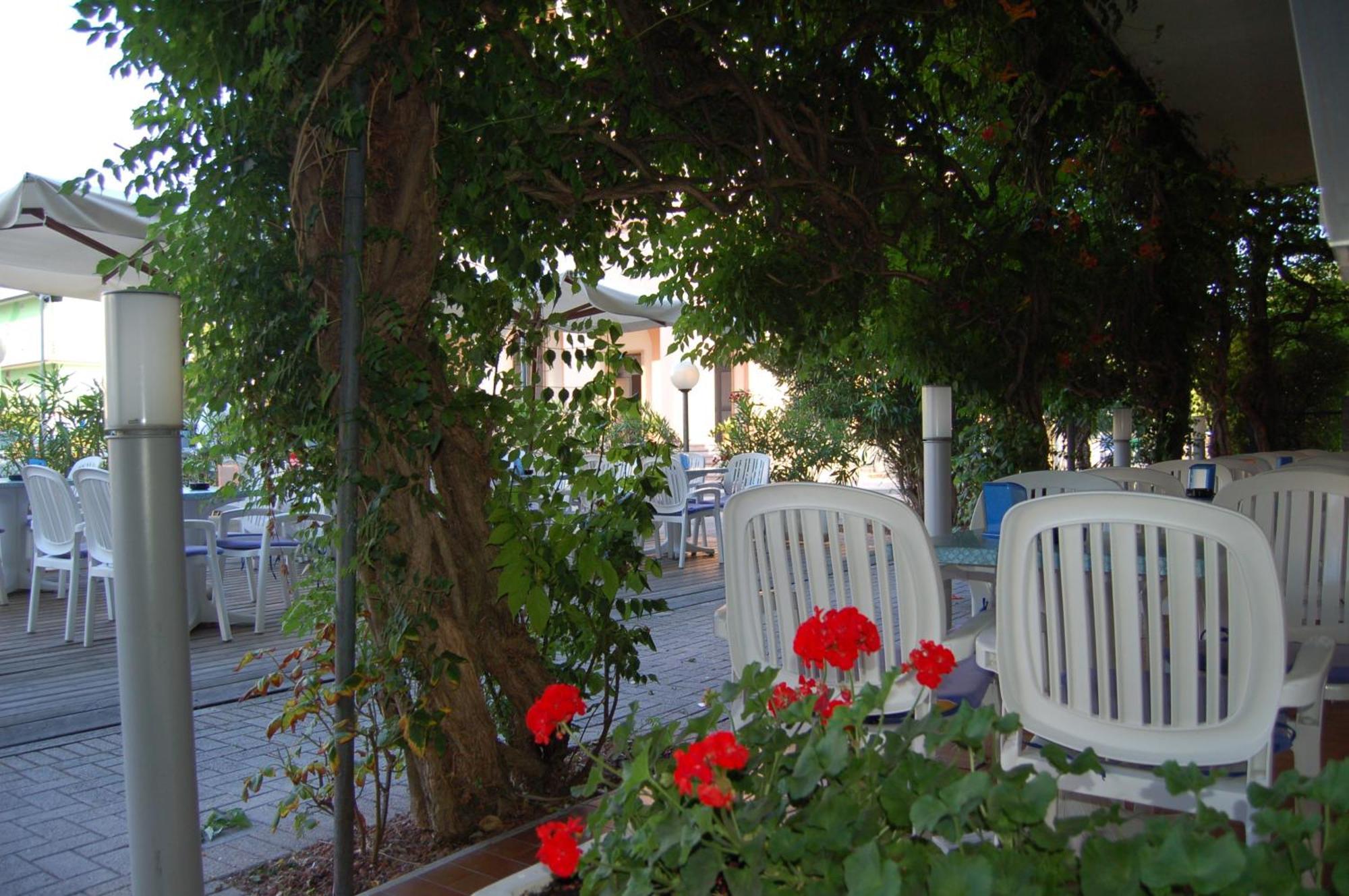 Hotel Wally Τζεσόλο Λίντο Εξωτερικό φωτογραφία